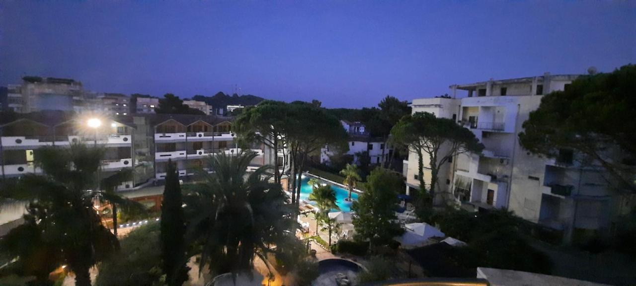 Lovely Apartment Golem  Luaran gambar